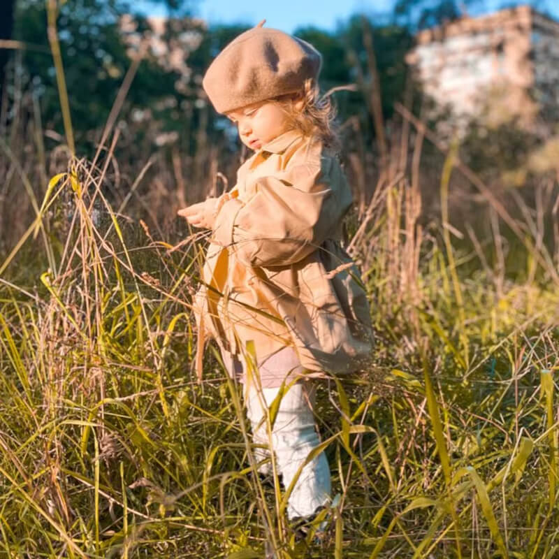 Babyjacka på flicka, barnkläder, babykläder, Beige