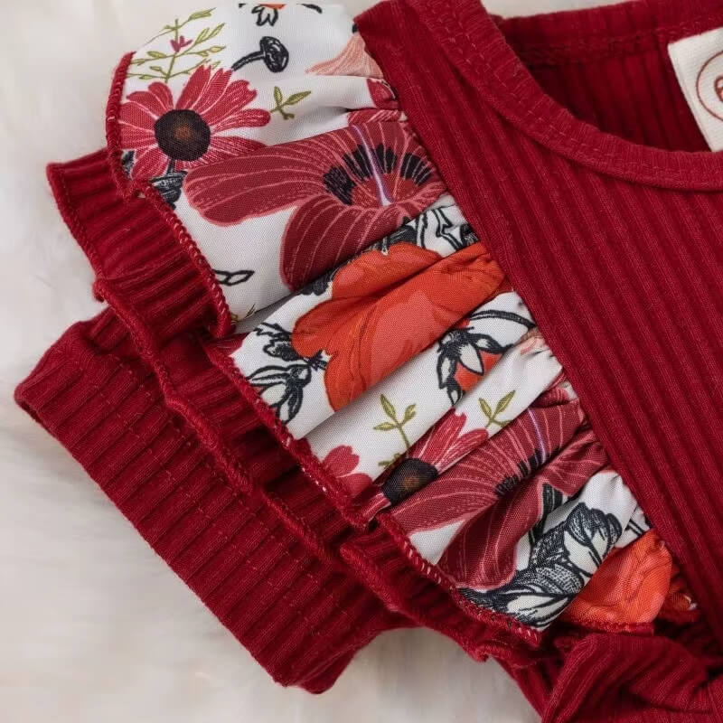 Babyklänning, barnklänning, barnkläder, babykläder, romper, närbild på detaljer, röd