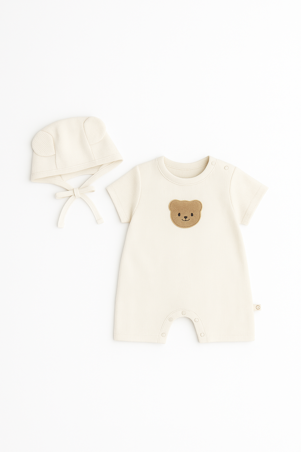 Body med björn och hatt, framsida, vit, barnkläder, bebiskläder, babykläder
